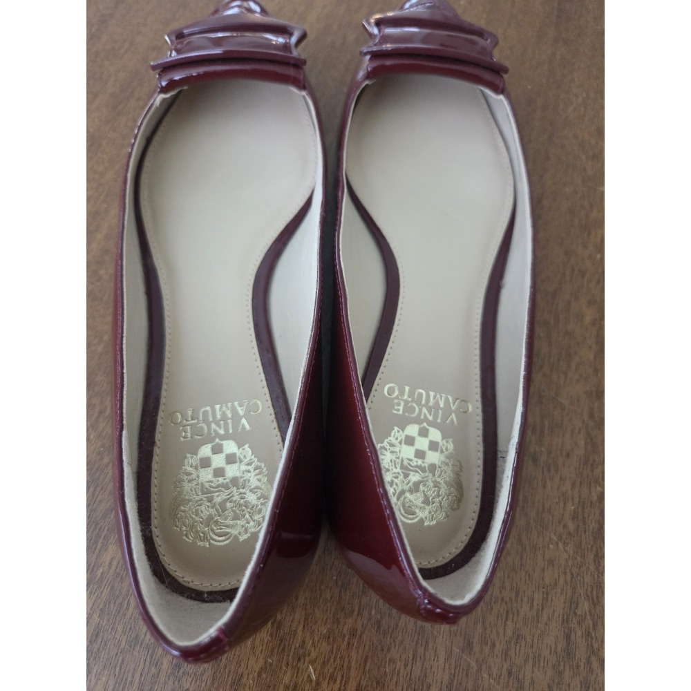 Vince Camuto Patent Leather Flats Women's‎ 8 Old Money Red Buckle Glossy Smart - Picture 4 of 10